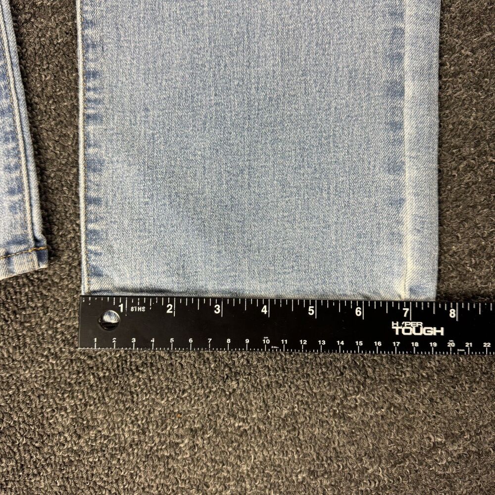 Levi's Women's 314 Shaping Straight Mid-Rise Stretch Denim Jean 32x32 Light Wash - Picture 10 of 16